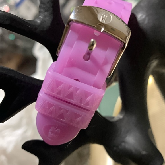 MICHELE Tahitian petite ladies Jelly Band Watch.Purple/Lilac - Picture 7 of 9